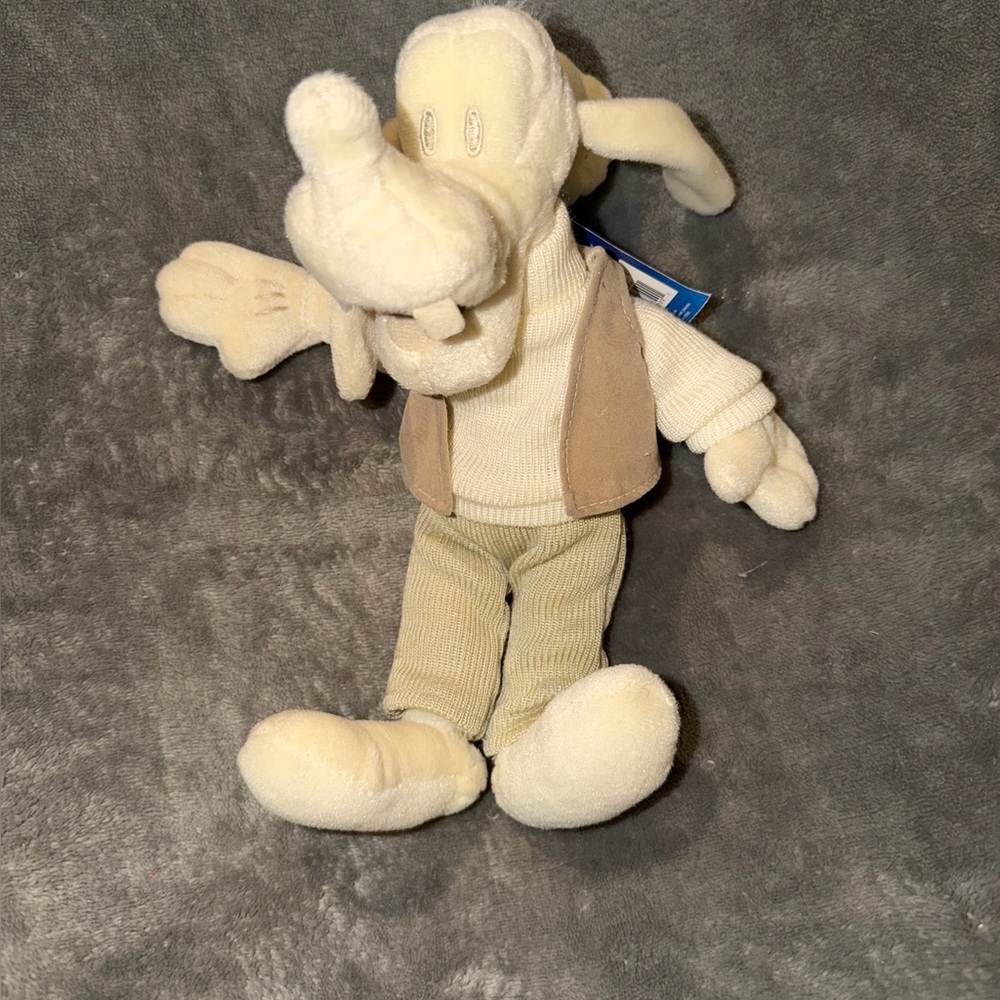 Walt Disney World White GOOFY Bean Bag Plush Park Exclusive RARE NWT